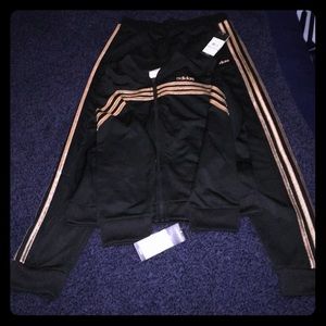 Adidas girls XL track suit